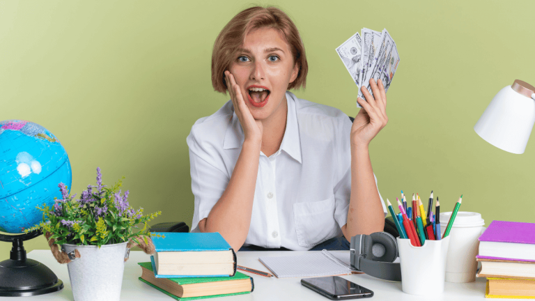 Personal-Finance-for-Students-Essential-Tips-to-Manage-Your-Money-in-College